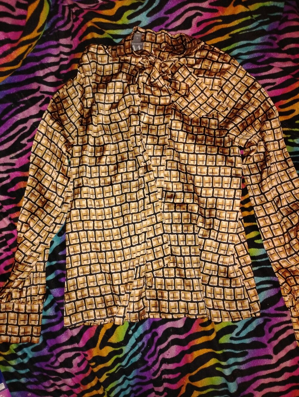 Worthington - Geometric Gold Print Button-Down Silk Blouse  With Tie Collar